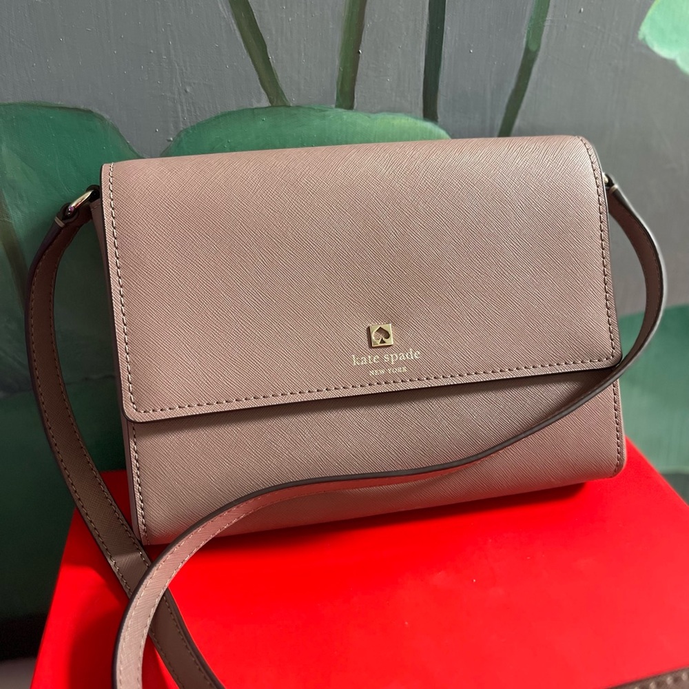 Kate Spade NWOTs Warm Gray Taupe Crossbody Bag